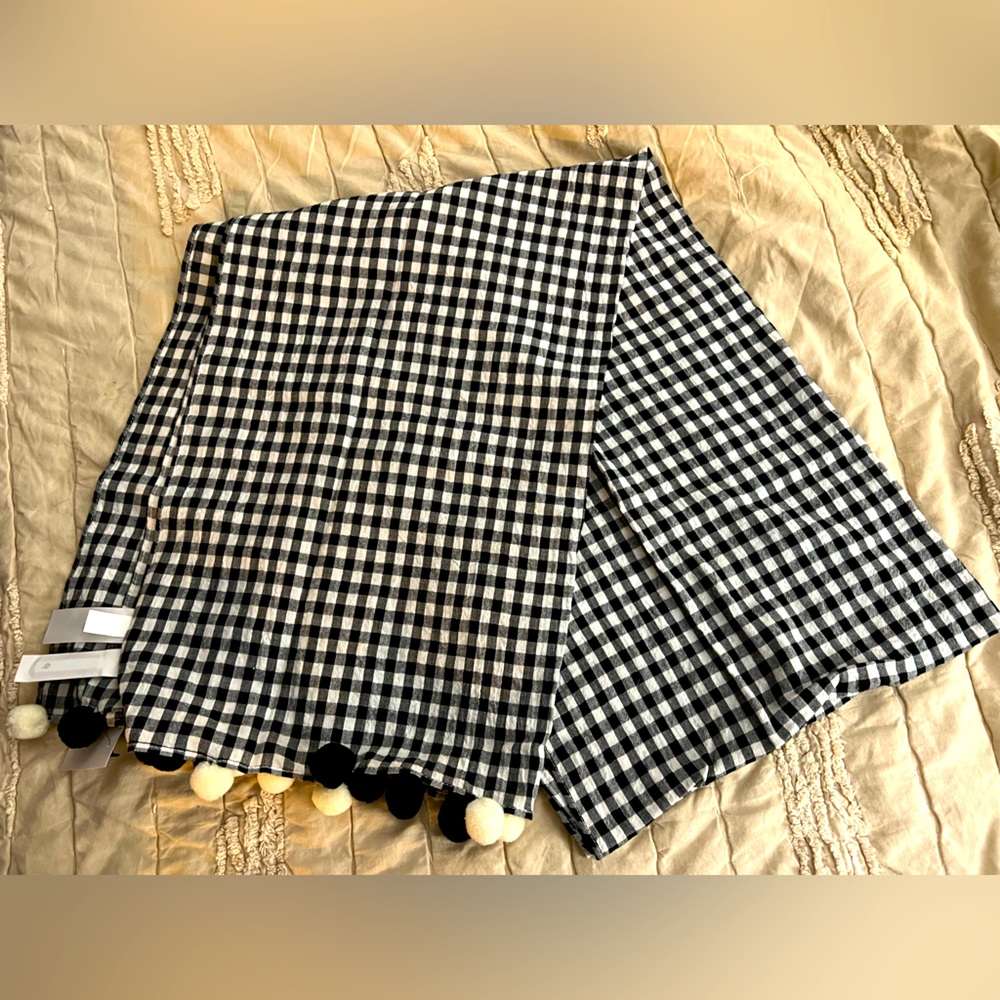 ANN TAYLOR - Black & White Gingham - checked Scarf 🧣